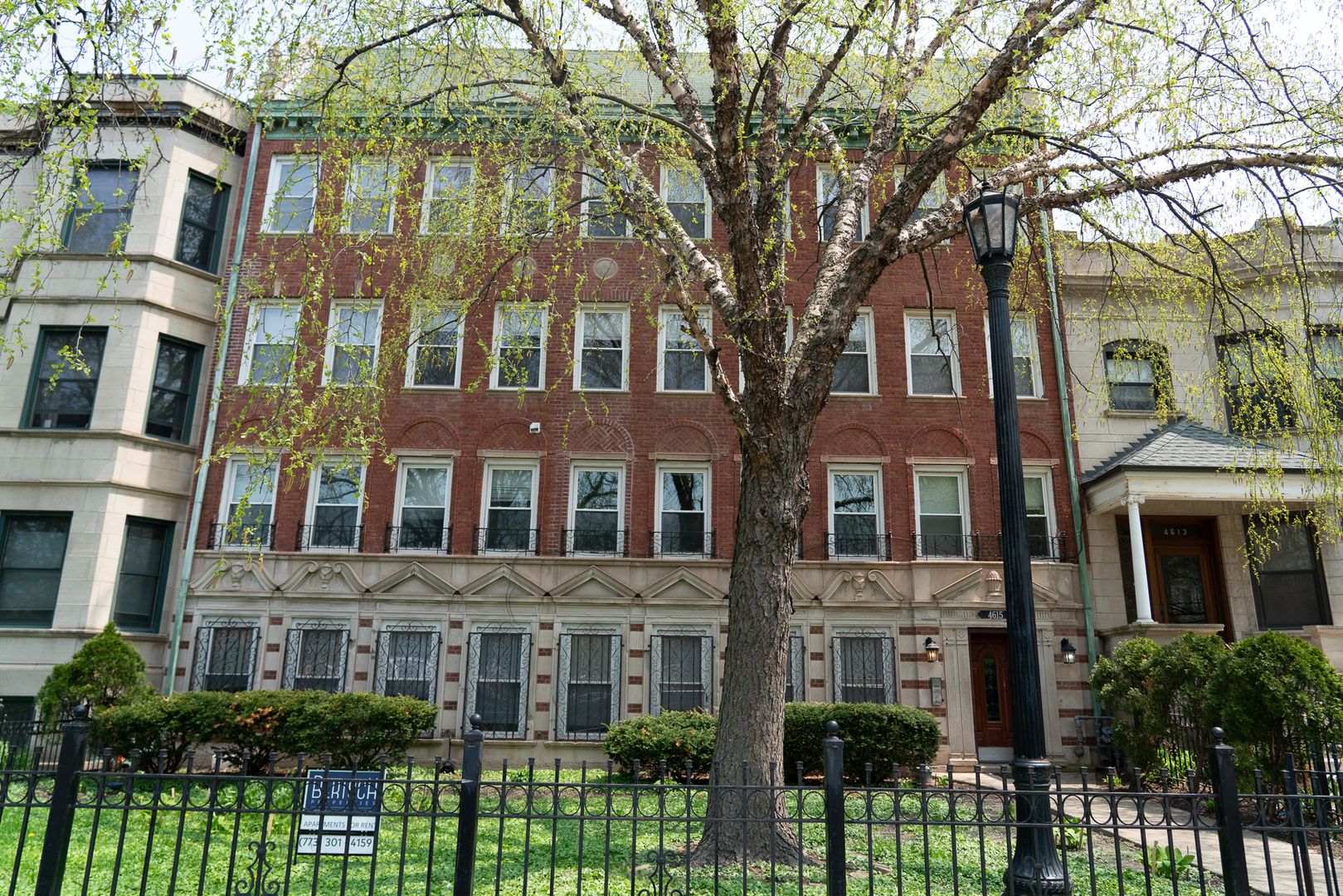Chicago Apartment: 4615 N. Malden St