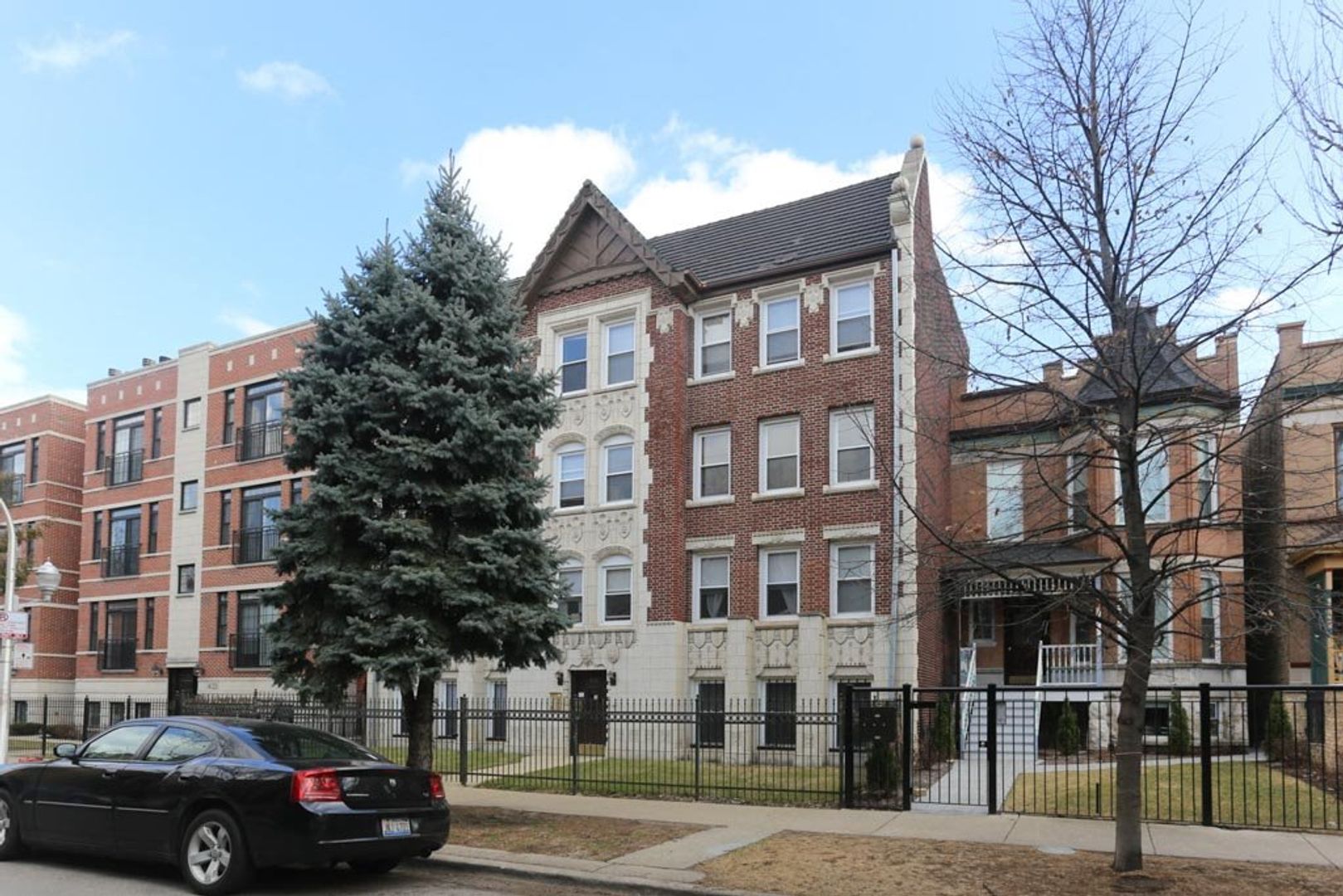 Chicago Apartment: 4119 N. Kenmore Ave