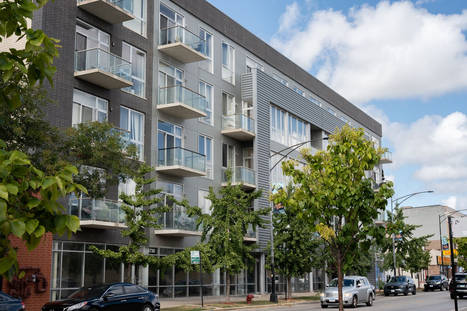 Chicago Apartment: 4730 North Kimball Ave