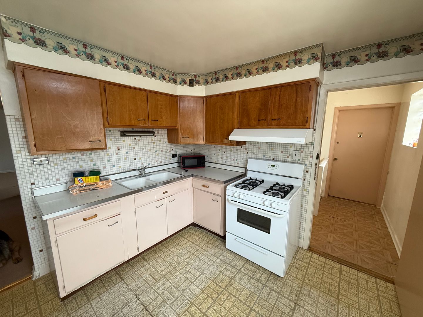 Chicago Apartment: 6440-6442 N Richmond St.