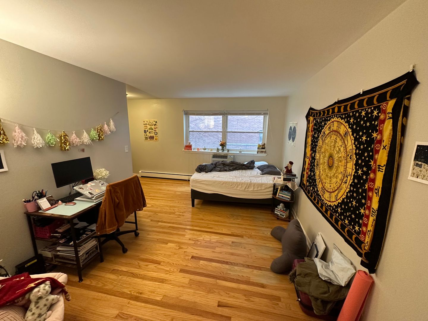 Chicago Apartment: 468 West Melrose St.