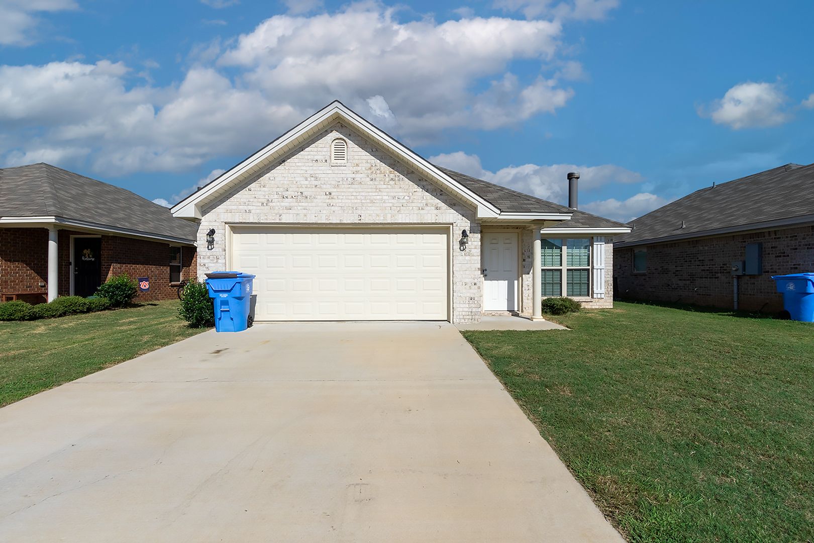 Prattville House: 570 Old Mill Way