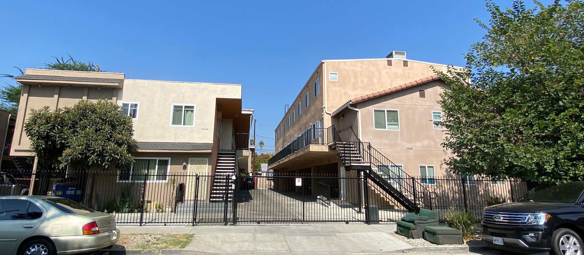 Van Nuys Apartment: 14161-14163 Delano St.