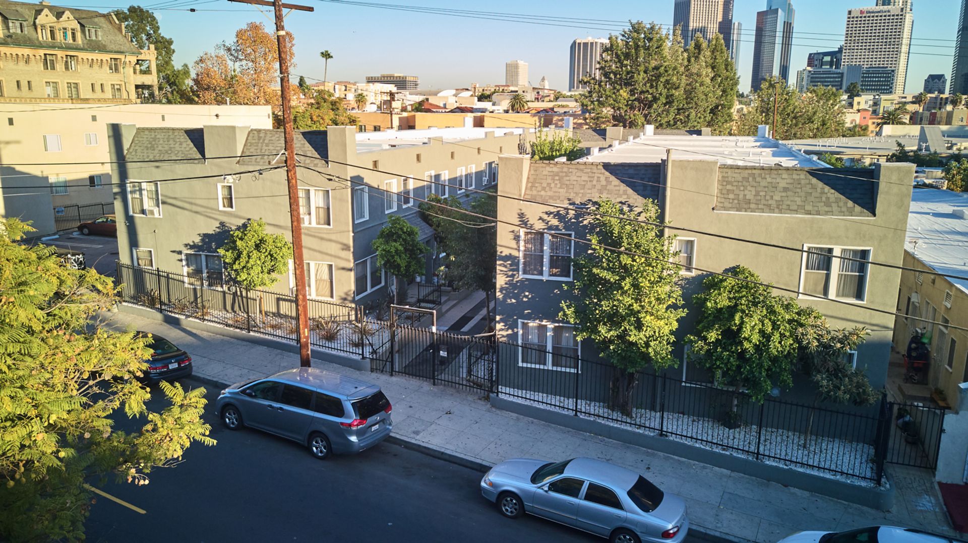 Los Angeles Apartment: 372 Loma Ave.