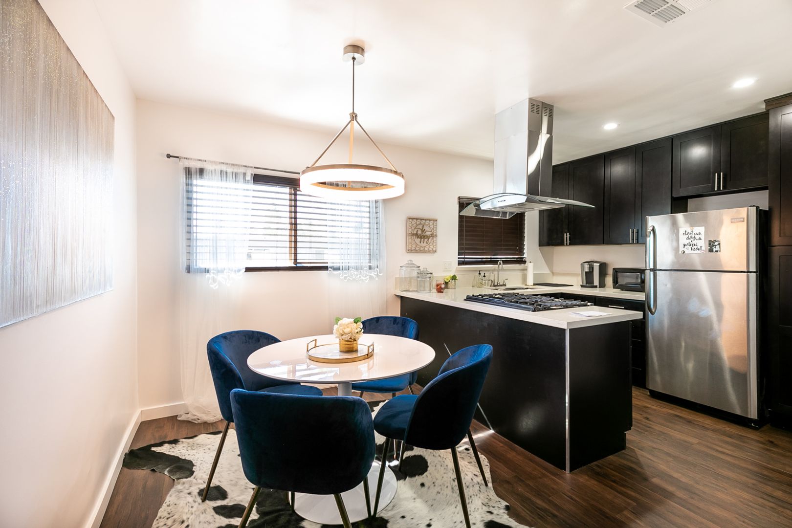 North Hills Apartment: 8960 Orion Ave.