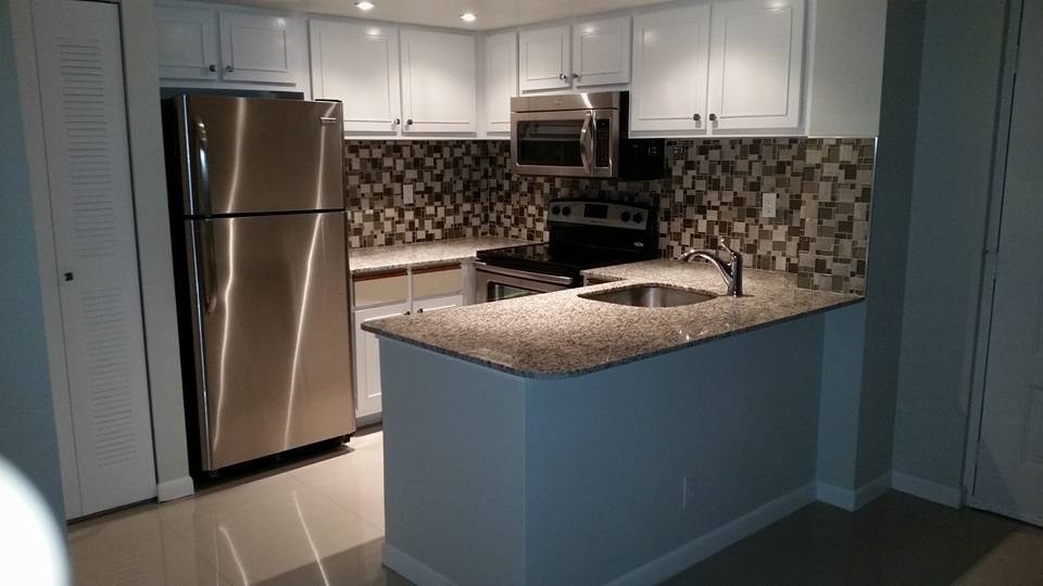 West Palm Beach Condo: 708 Executive Center Dr., #16