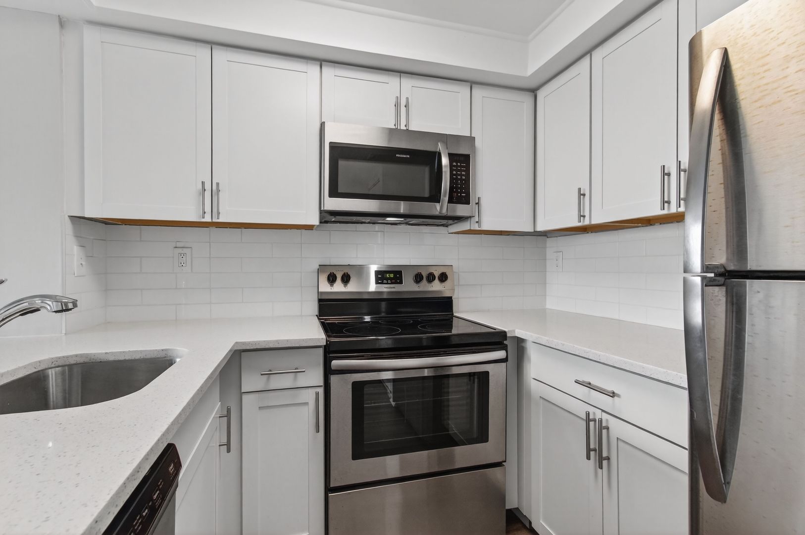 West Palm Beach Condo: 714 Executive Center Dr., #13