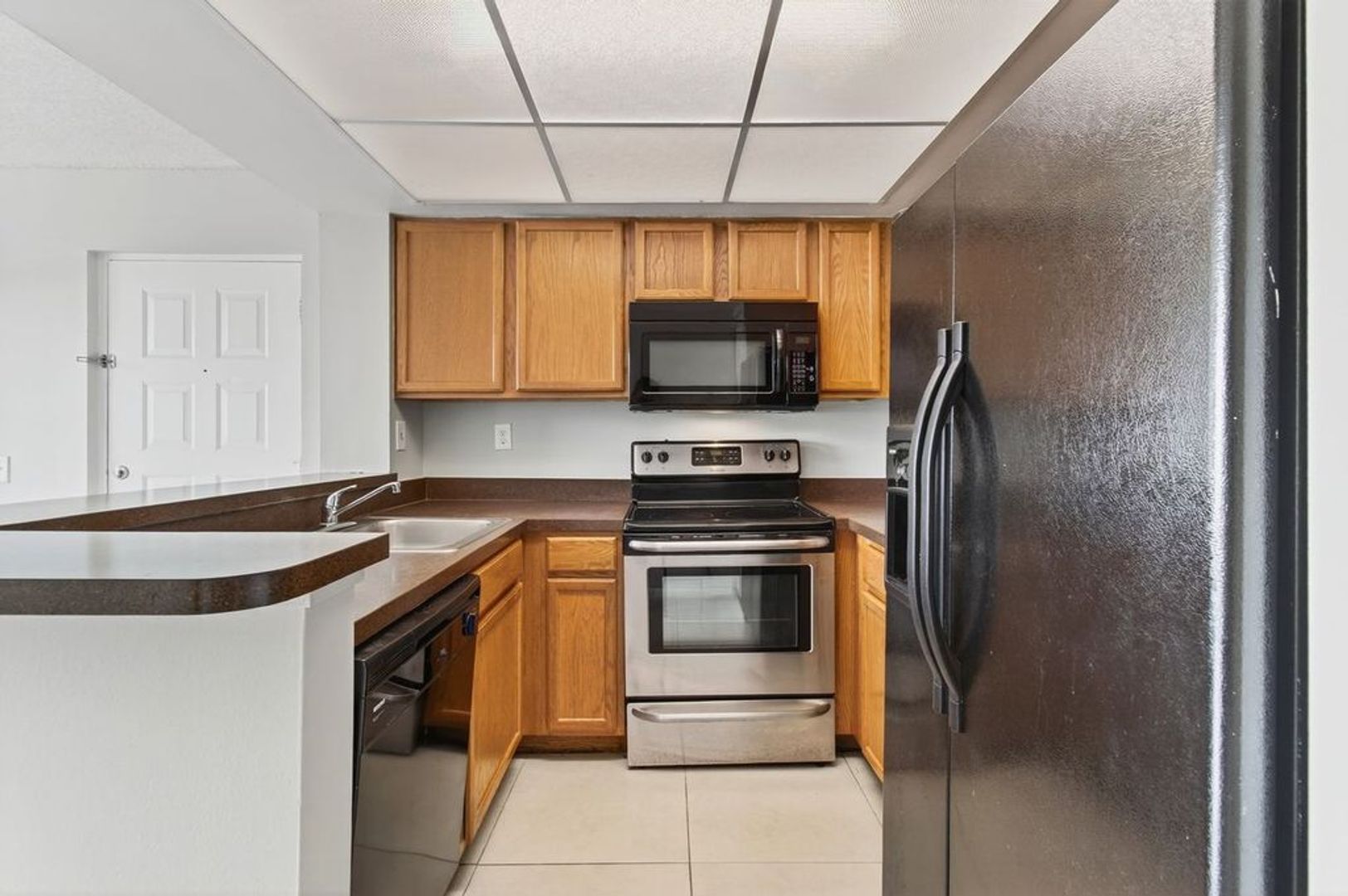 West Palm Beach Condo: 752 Executive Center Dr., #11