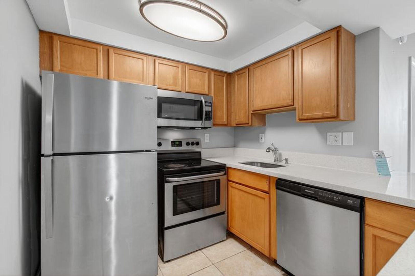 West Palm Beach Condo: 744 Executive Center Dr., #11