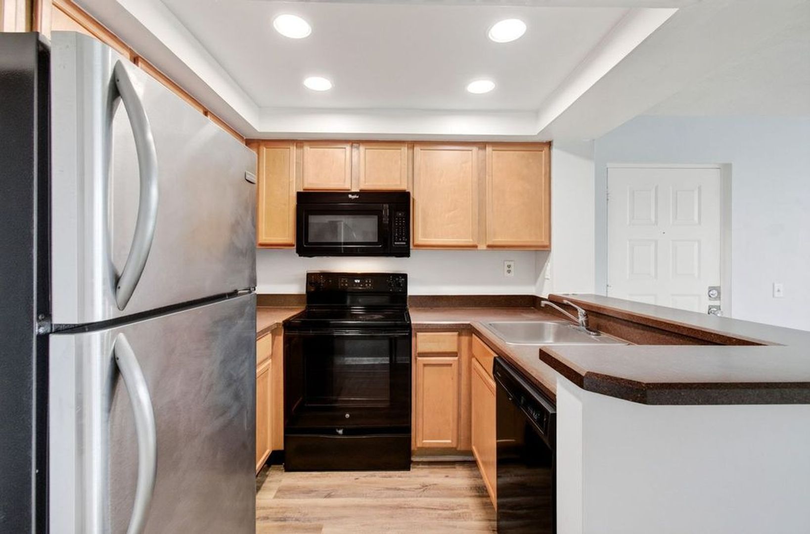 West Palm Beach Condo: 718 Executive Center Dr., #16