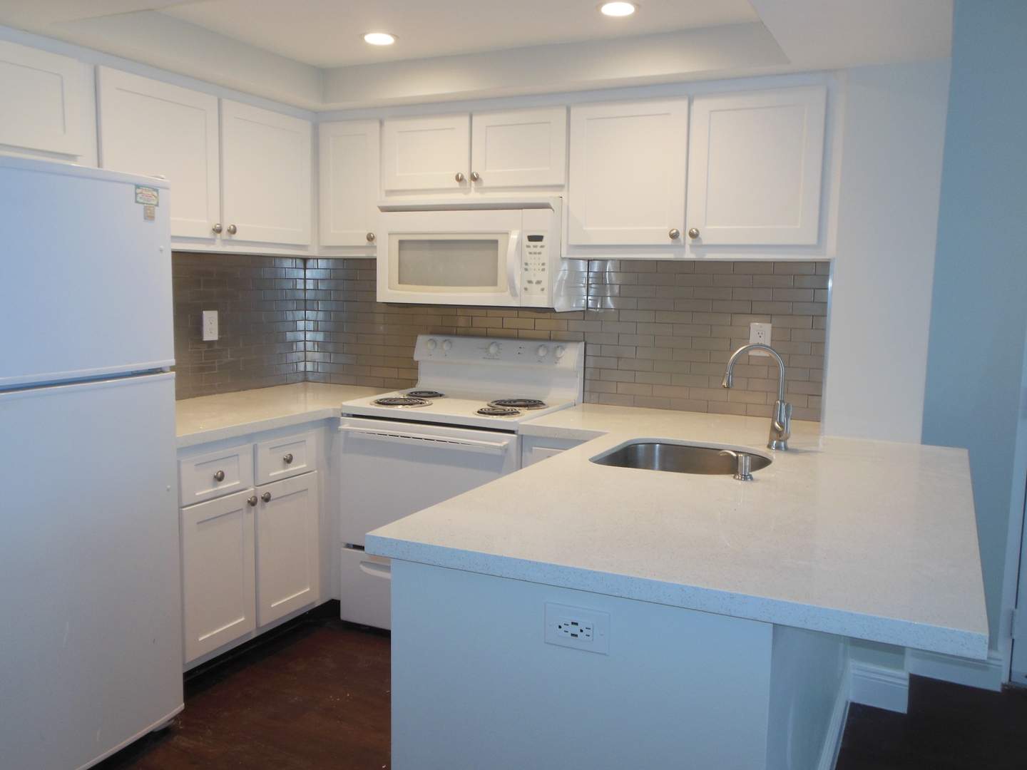 West Palm Beach Condo: 718 Executive Center Dr., #26