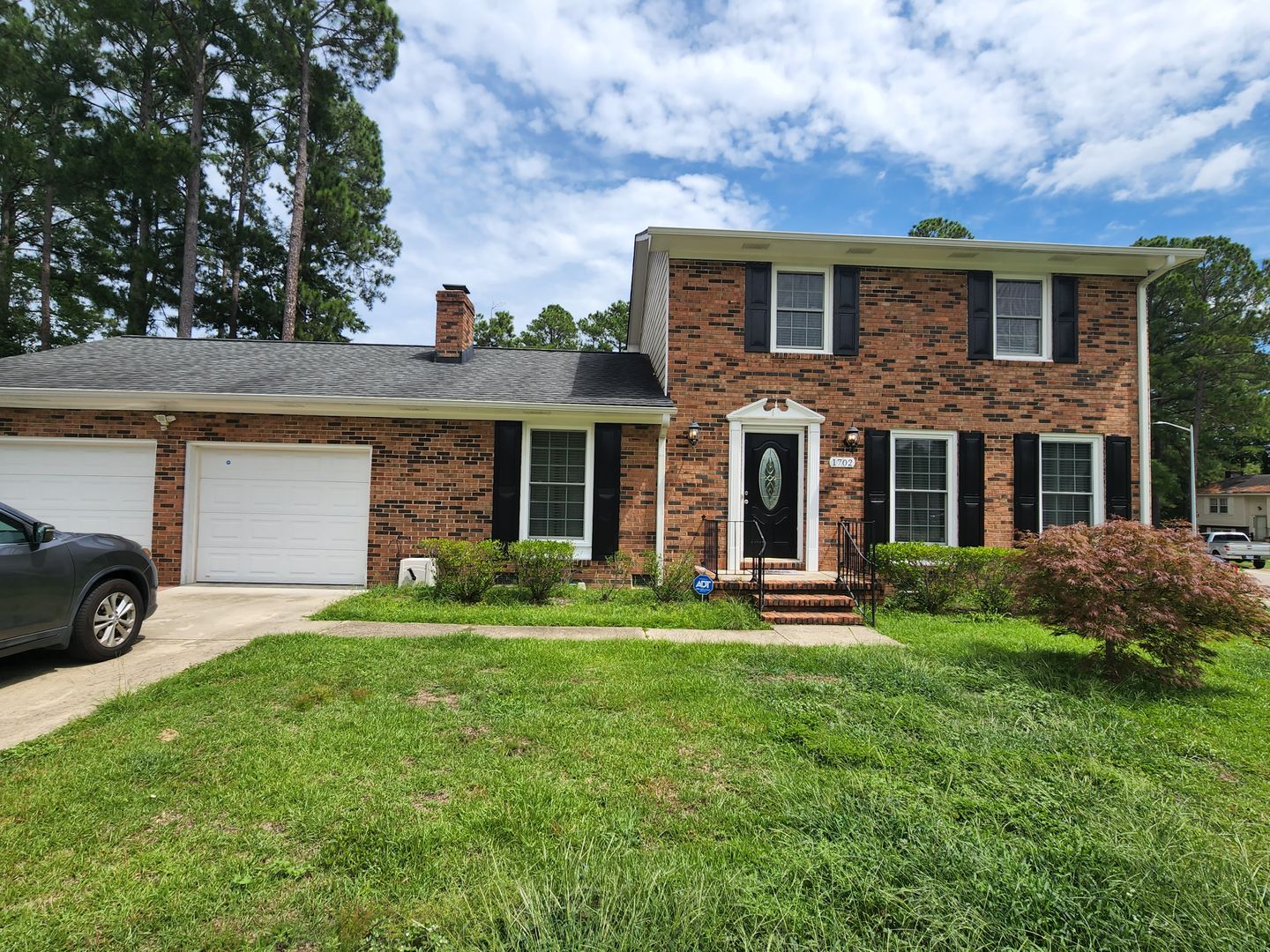 Fayetteville House: 1702 Lasalle Ave