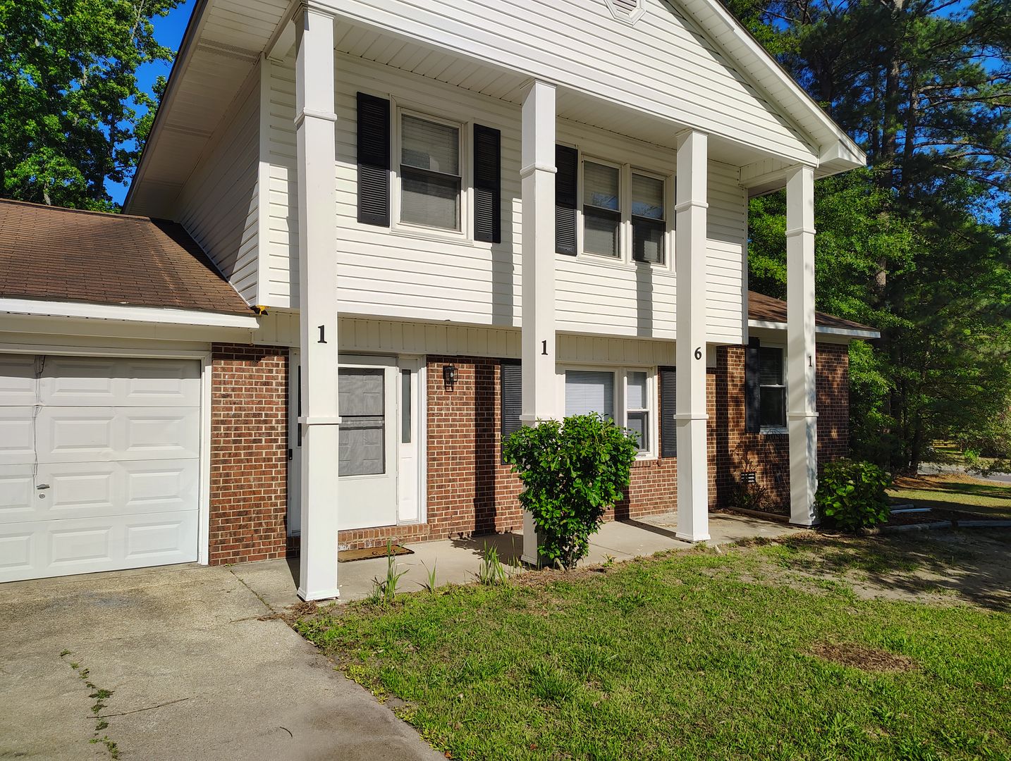 Fayetteville House: 1161 Patrick Drive