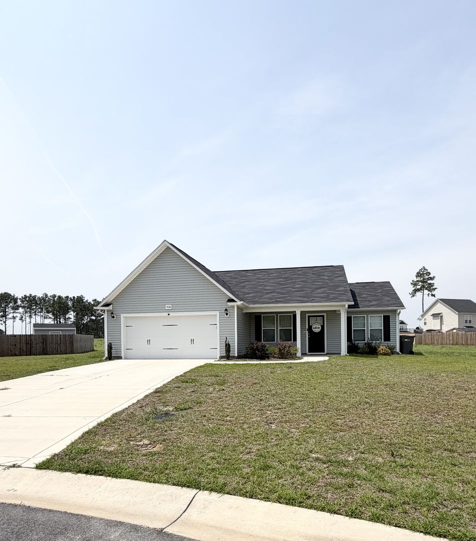 Hope Mills House: 4036 Shire St.