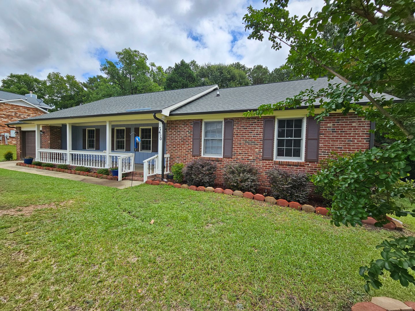 Fayetteville House: 7490 Beverly Drive