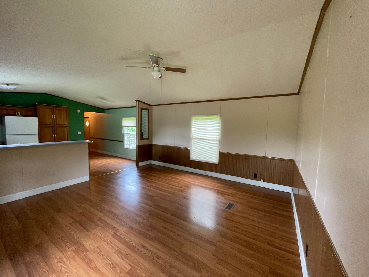 Ward House: 33 S Parakeet Cove