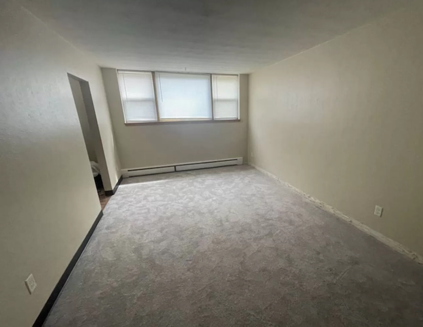 Saint Paul Apartment: 905/1447/1721/1651 7th Street