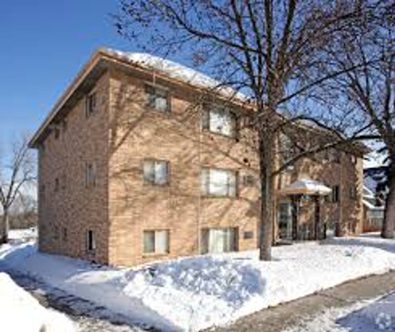 Saint Paul Apartment: 905/1447/1721/1651 7th Street