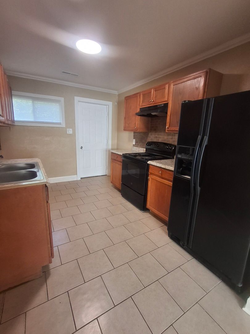 Chattanooga Apartment: 5291-5293 Usher Drive