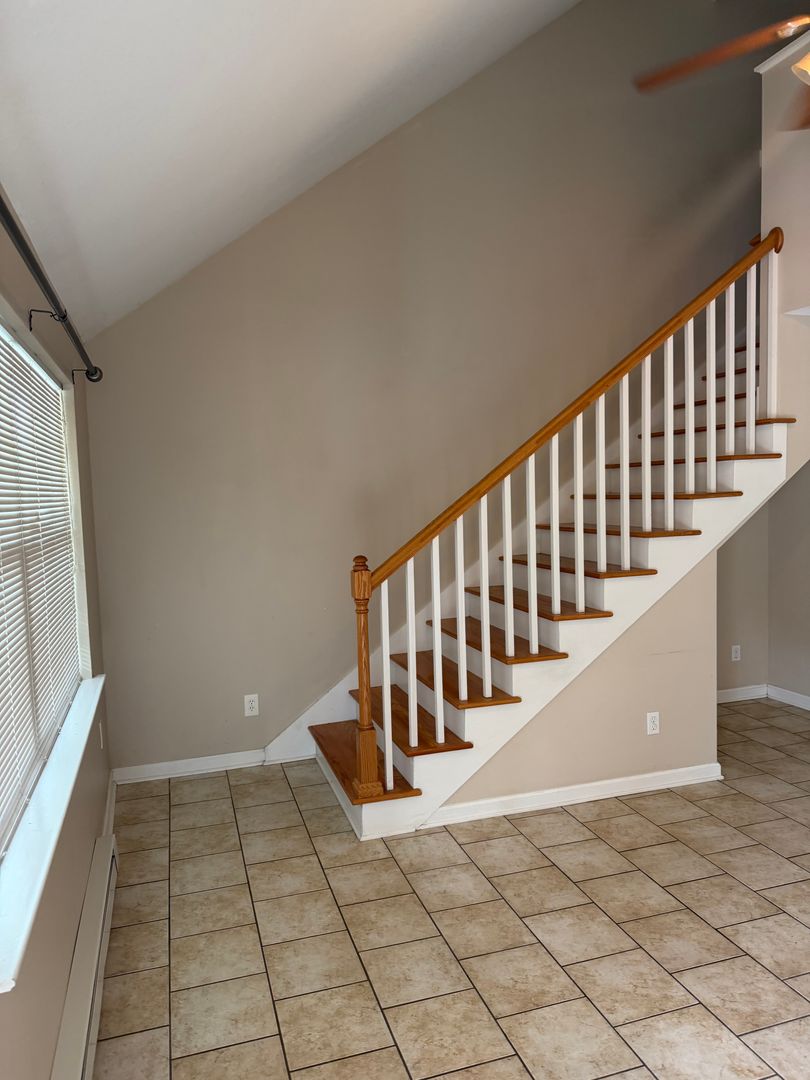 Chattanooga Apartment: 4683-4689 Cary Lane