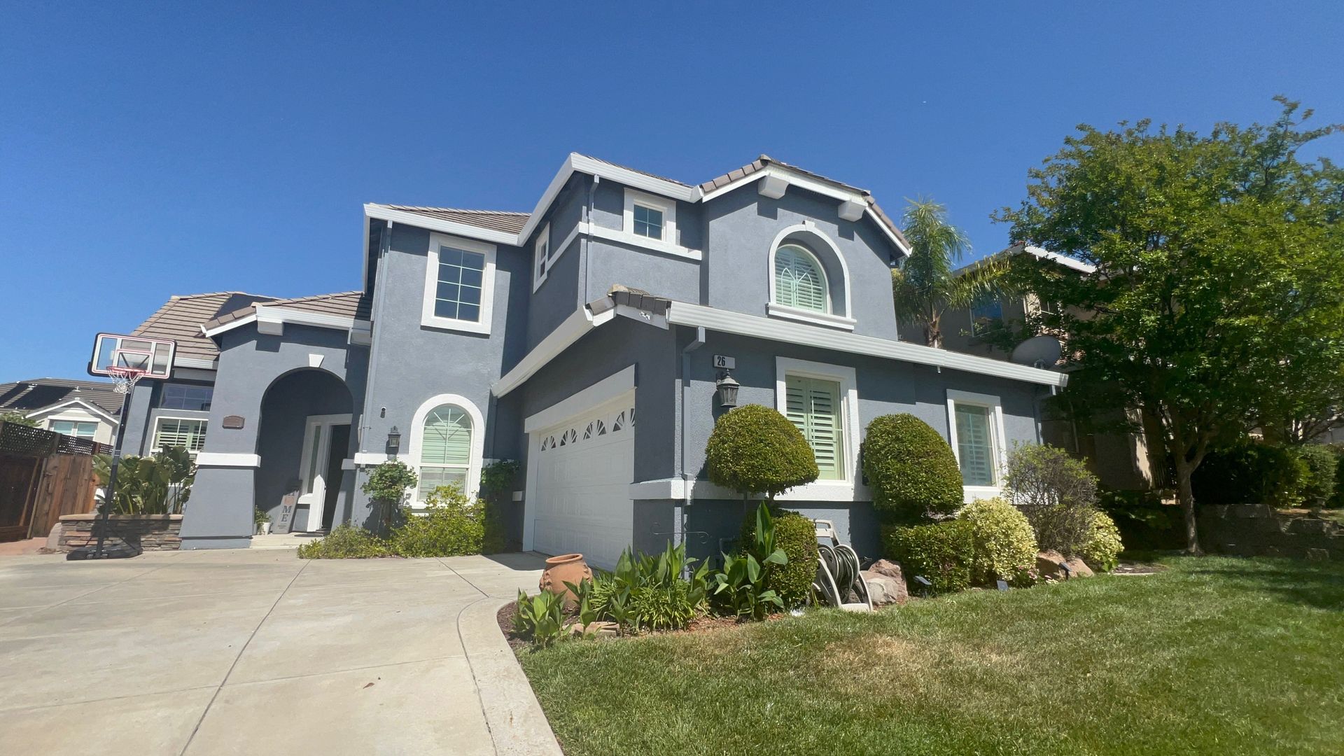 Brentwood House: 2652 Torrey Pines Drive