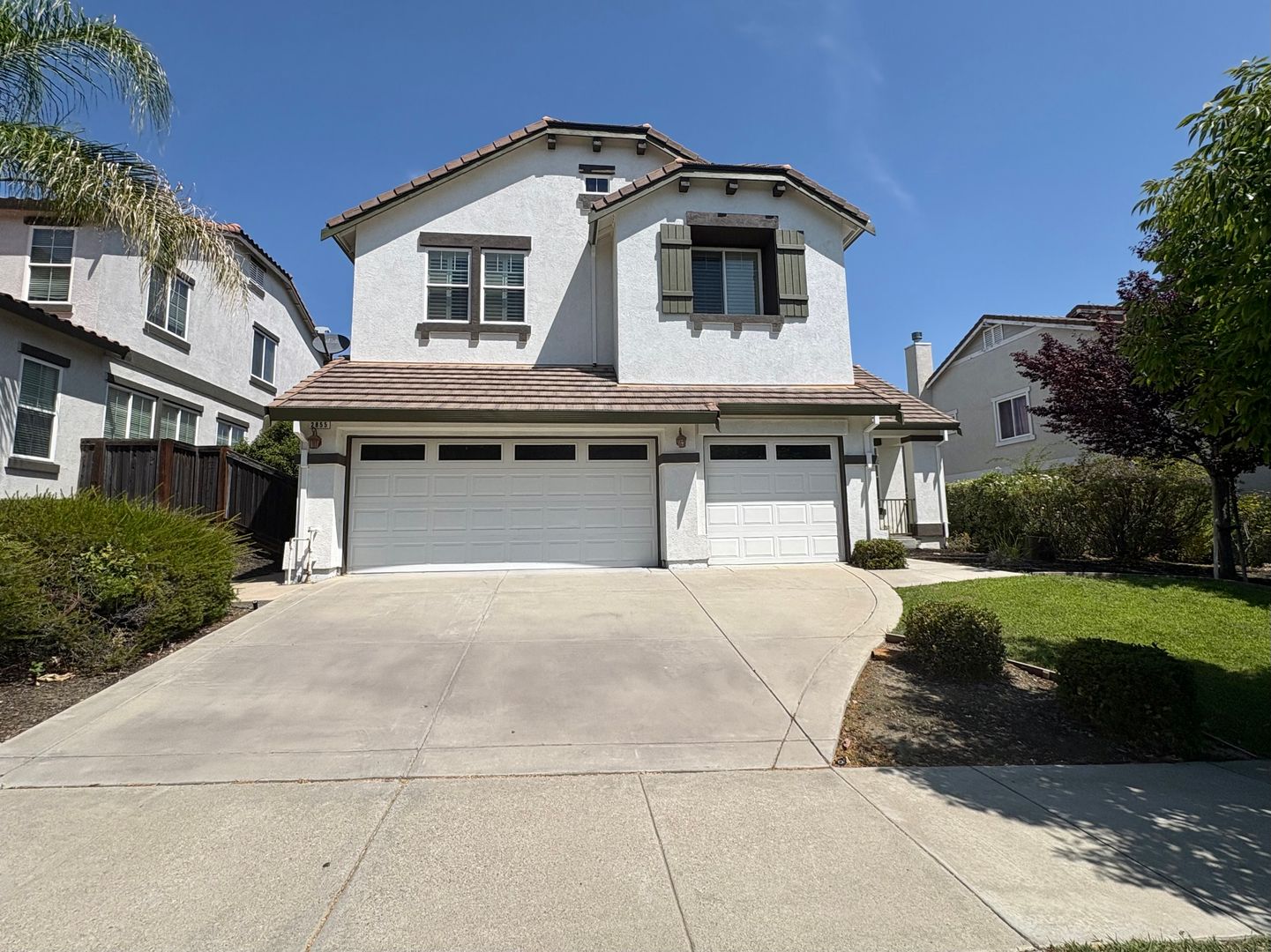 Brentwood House: 2855 Sandyhills Lane