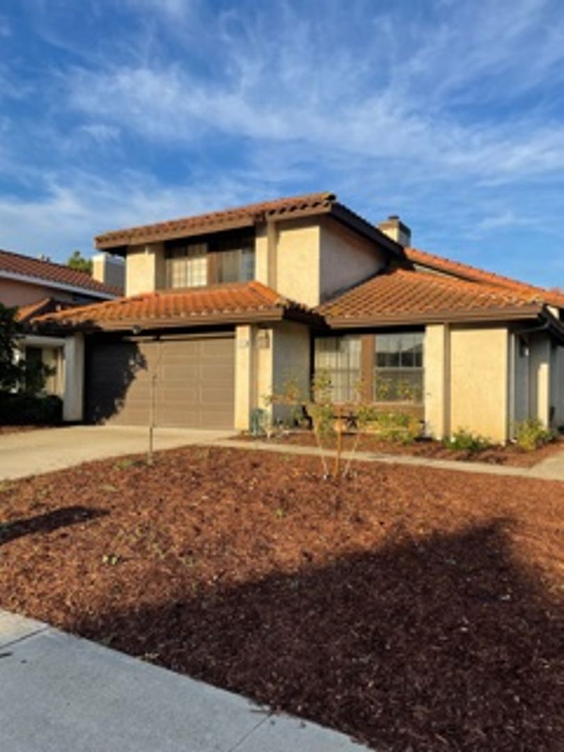 Union City House: 4845 Mendota Street