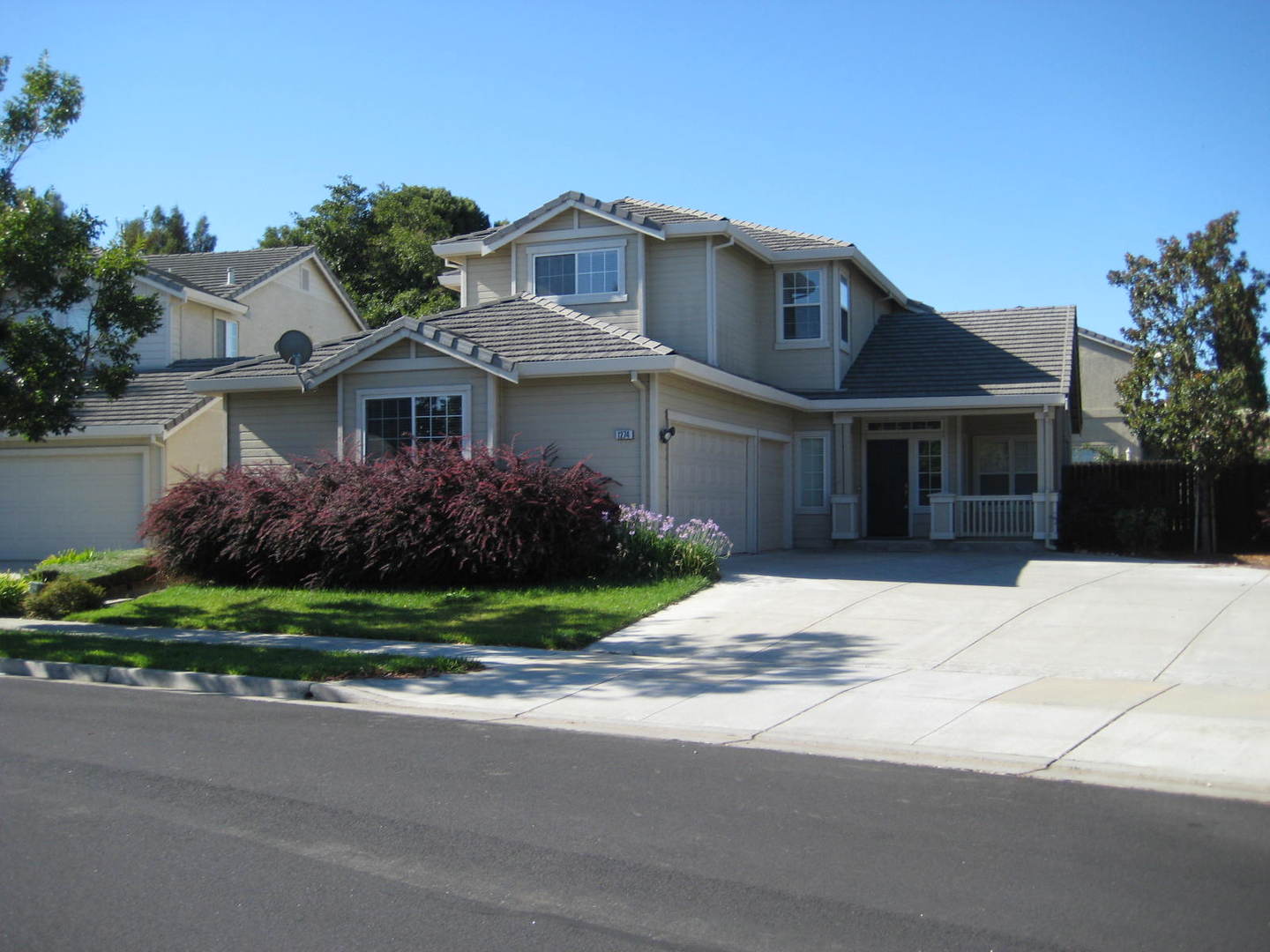 Brentwood House: 1274 Hallmark Way