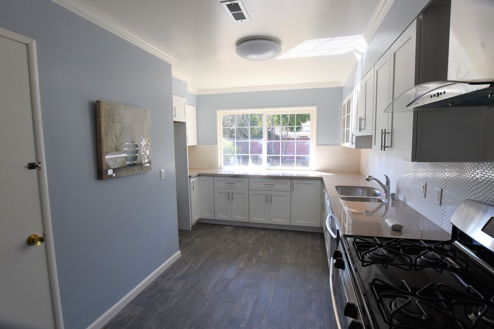 Vallejo House: 1019 Caldwell Ave