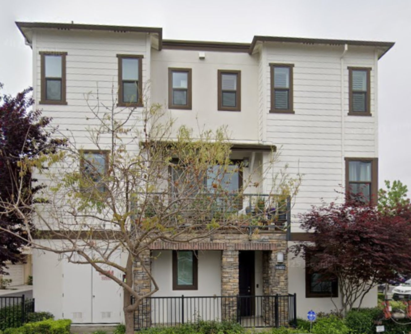 Hayward House: 22755 Filbert St