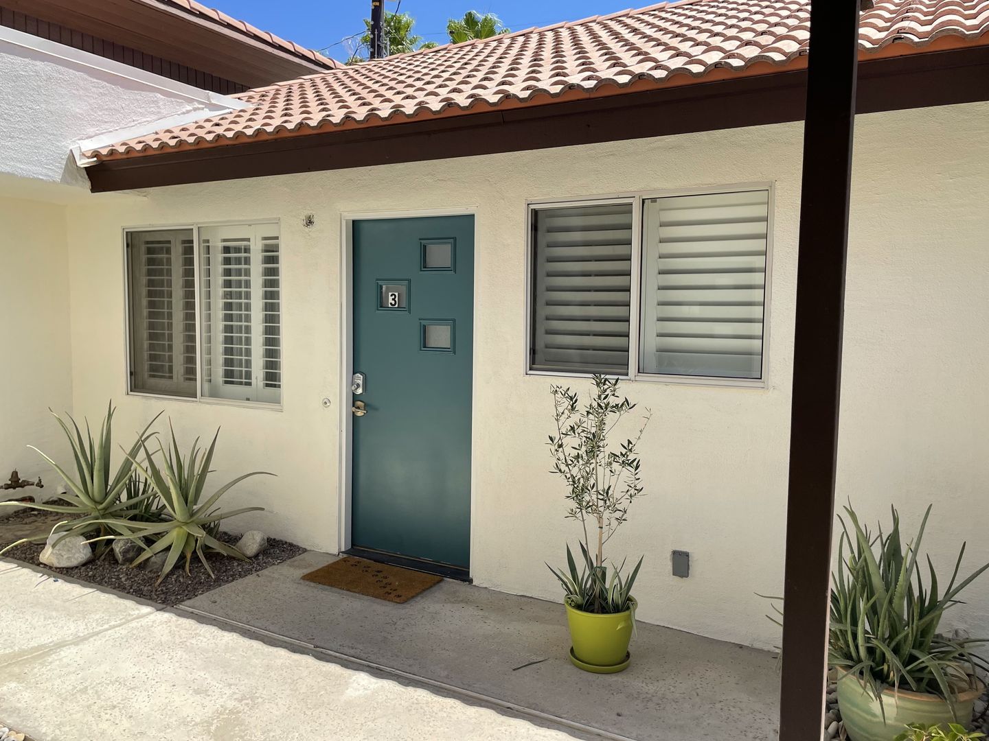 Palm Springs Condo: 860 N. Indian Canyon Dr. #3