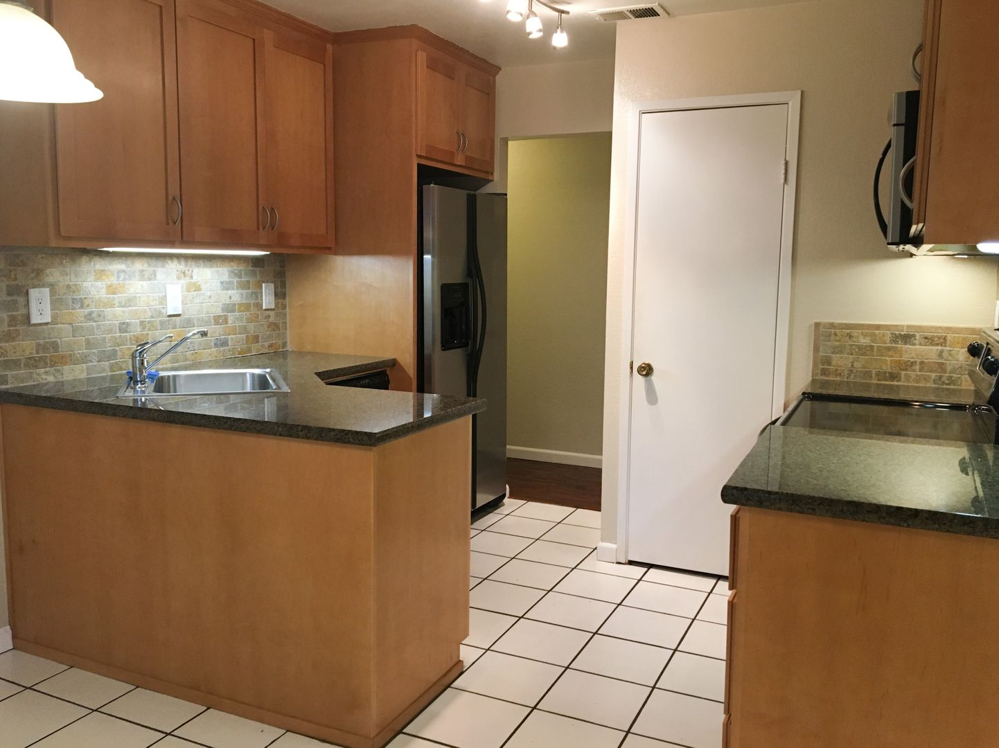 San Jose House: 2575 Easton Way