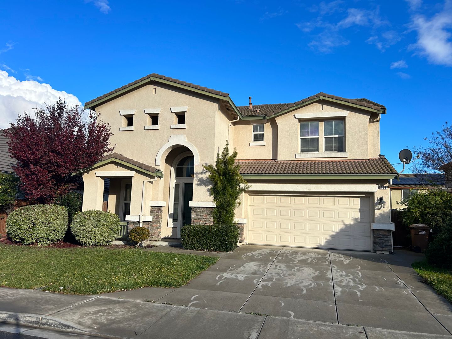 Oakley House: 108 Matisse Dr