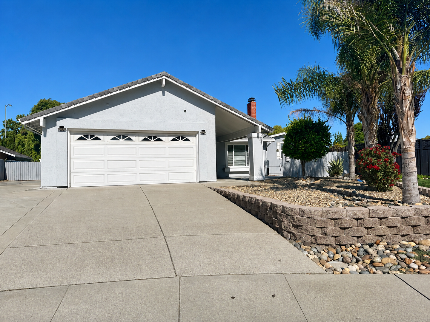 Livermore House: 1972 Carnation Cir Unit A