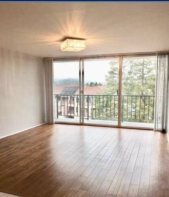 Recent Rent Decrease on this Gorgeous One Bedroom One bath Condo In Fremont! – photo 1
