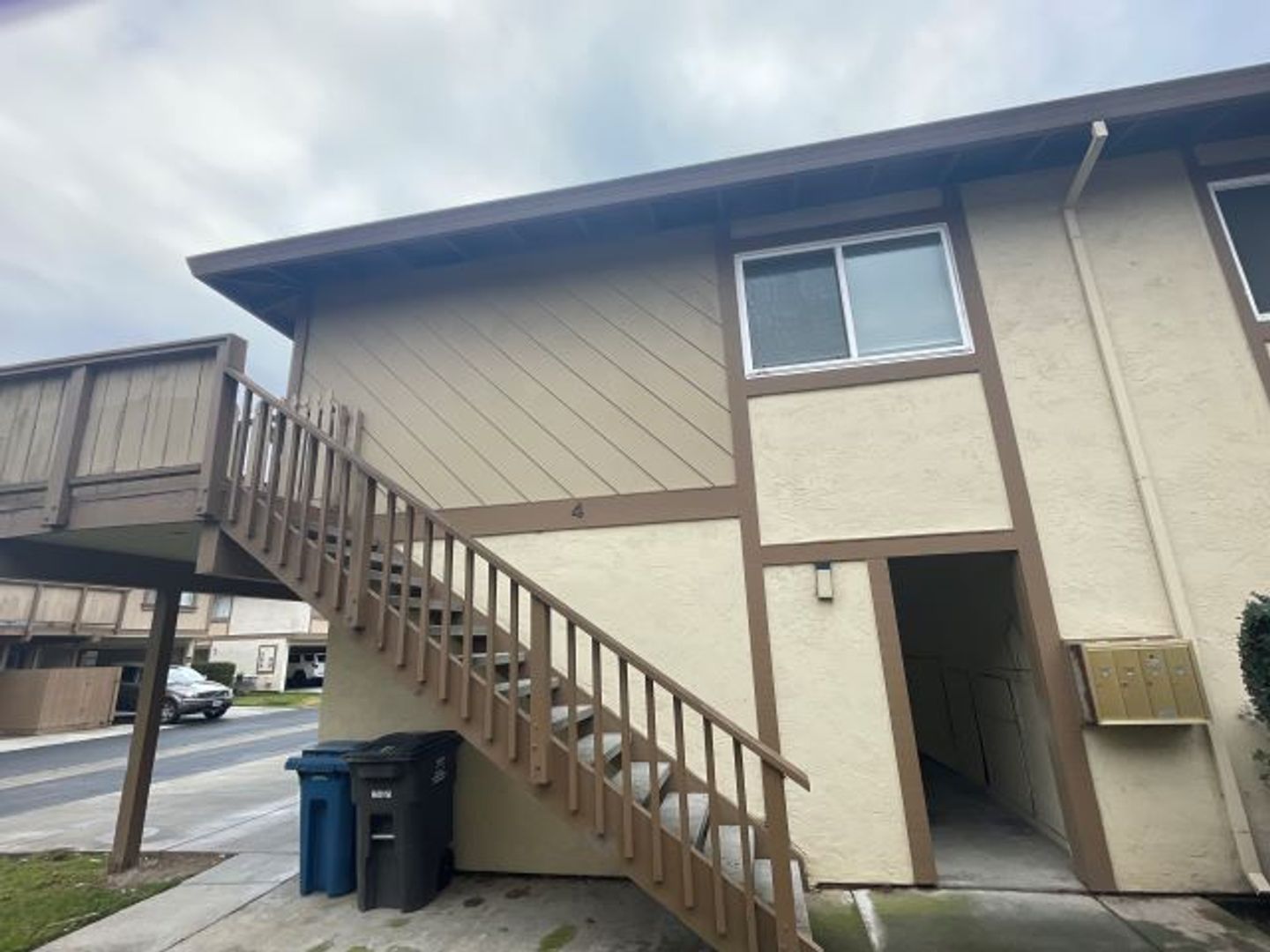 Union City House: 2262 Eric Court #4
