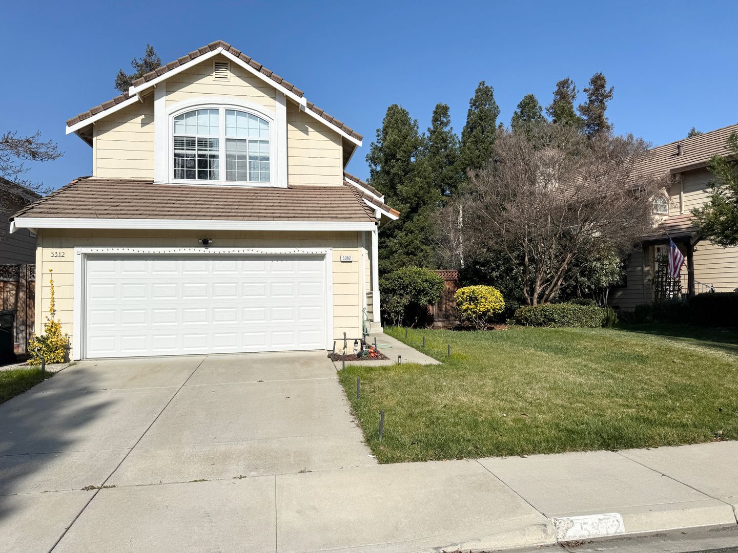 Livermore House: 5312 Hillflower Drive