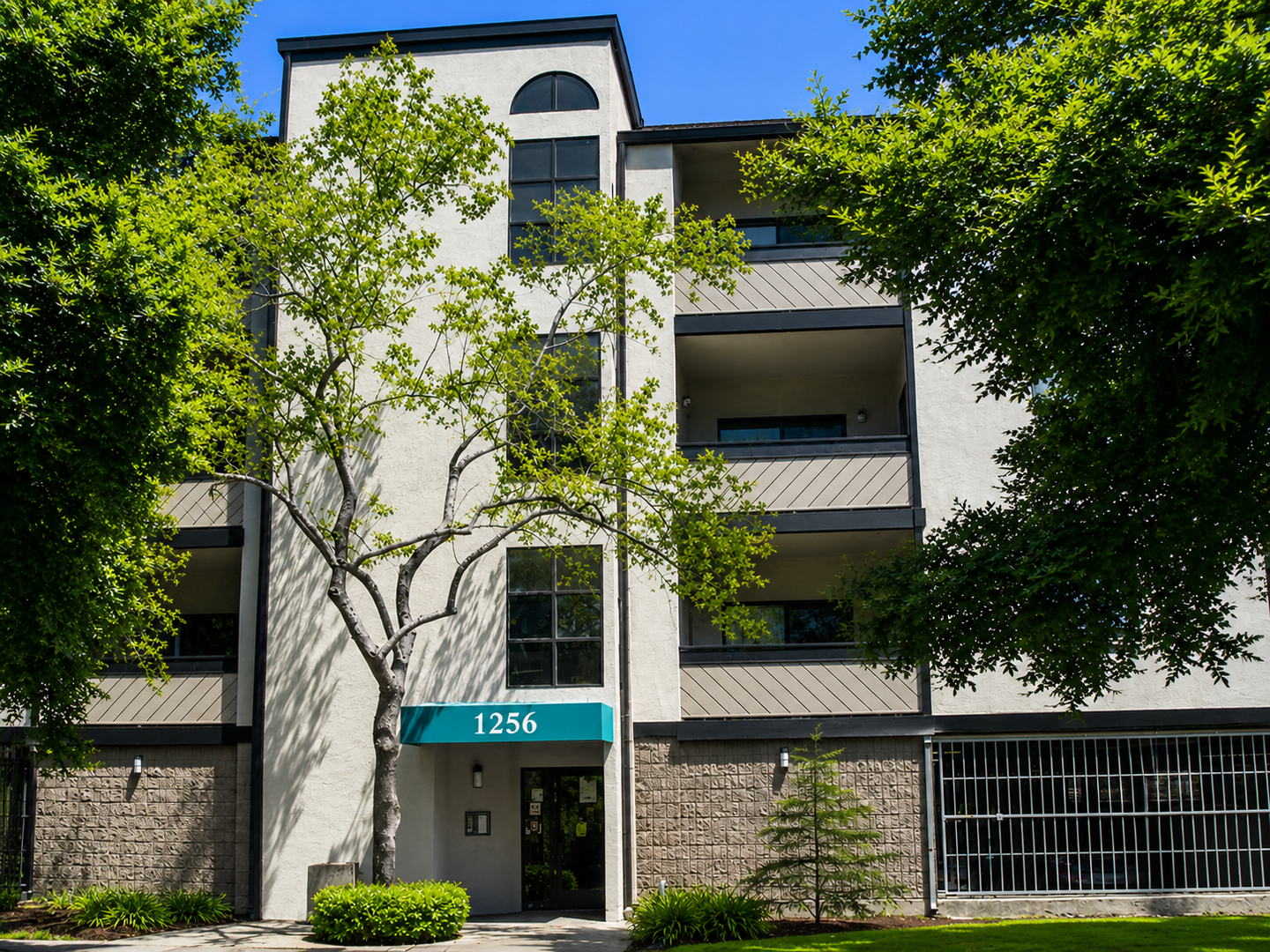 Hayward Condo: 1256 Stanhope Ln., Apt #252