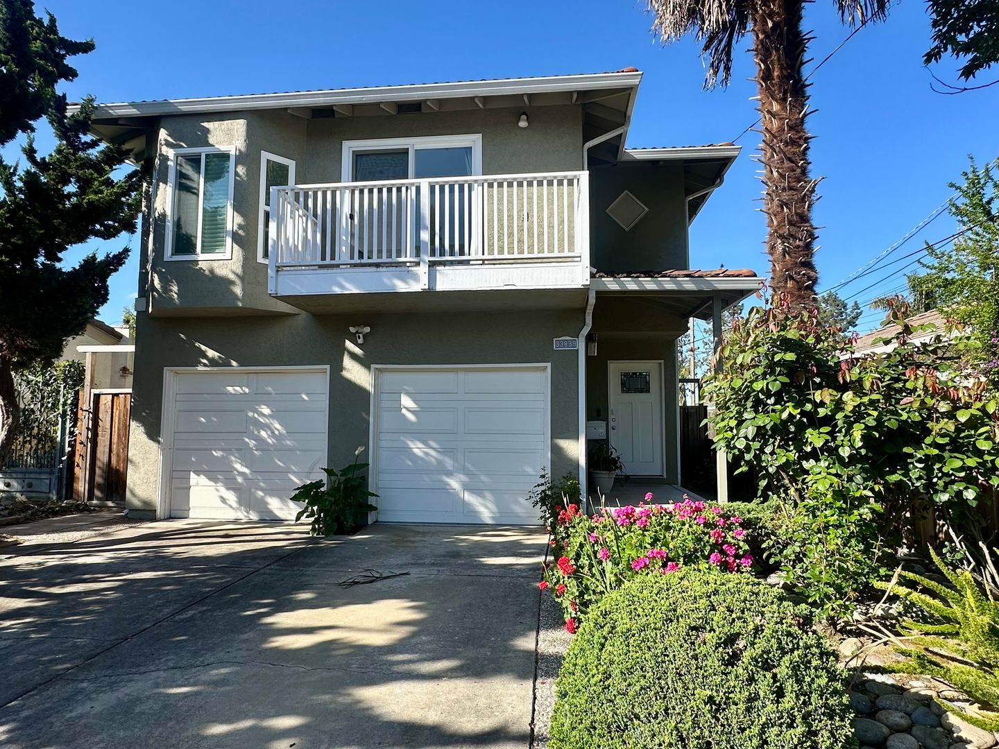 Union City House: 33839 14th St.