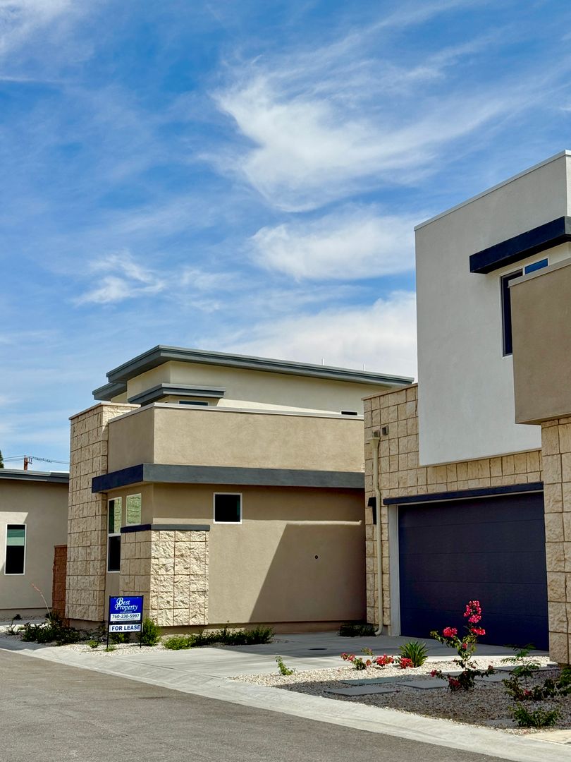 Palm Springs House: 2670 Maverick Ln