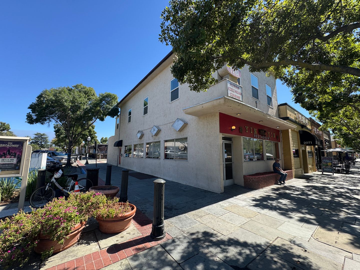 Livermore Condo: 123 South K Street