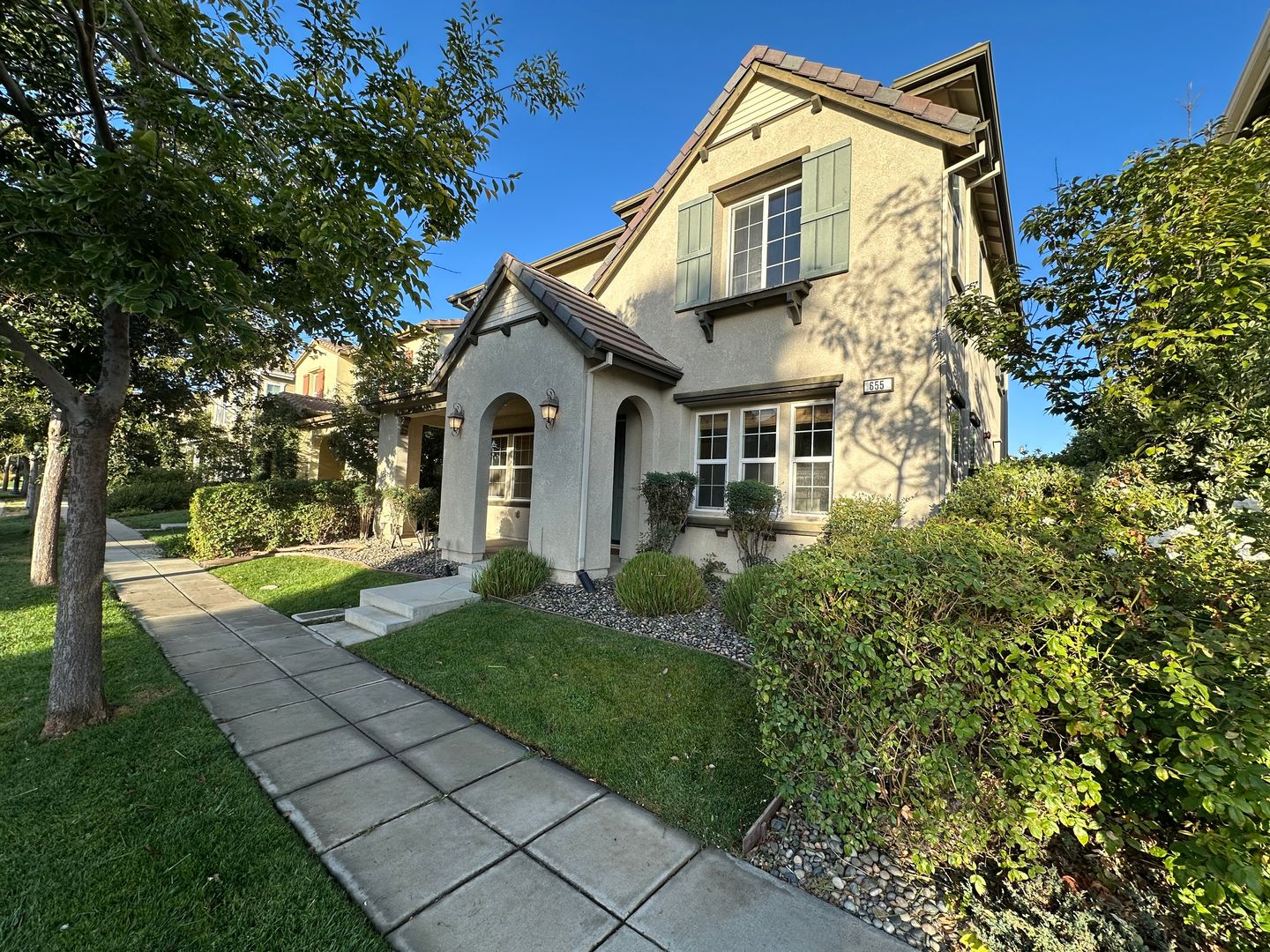 Mountain House House: 655 N Santa Inez Drive