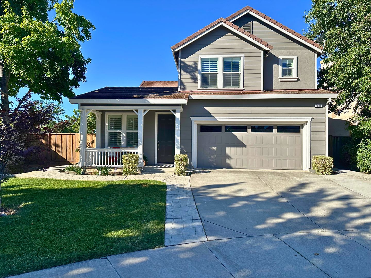 Tracy House: 2610 Shofield Ct
