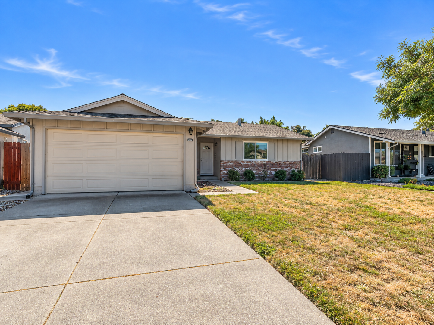 Union City House: 32456 Darlene Way