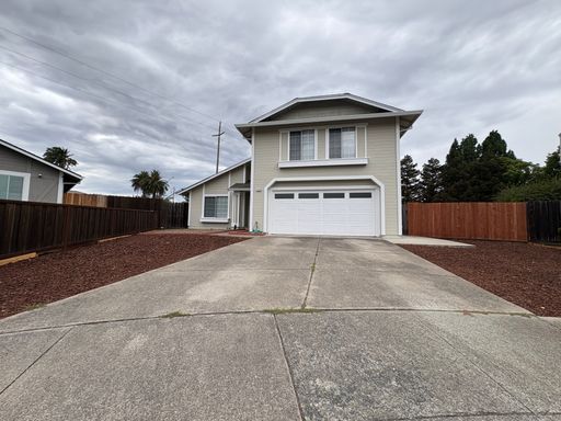 Beautiful 3 Bedroom, 2.5 Bath Home in Bay Point – Spacious & Convenient Location