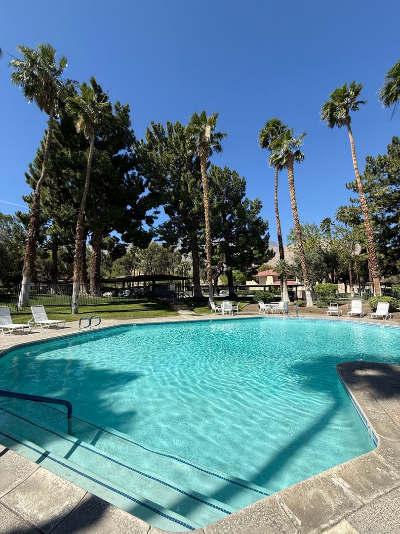Palm Springs Condo: 685 N Ashurst Ct H218