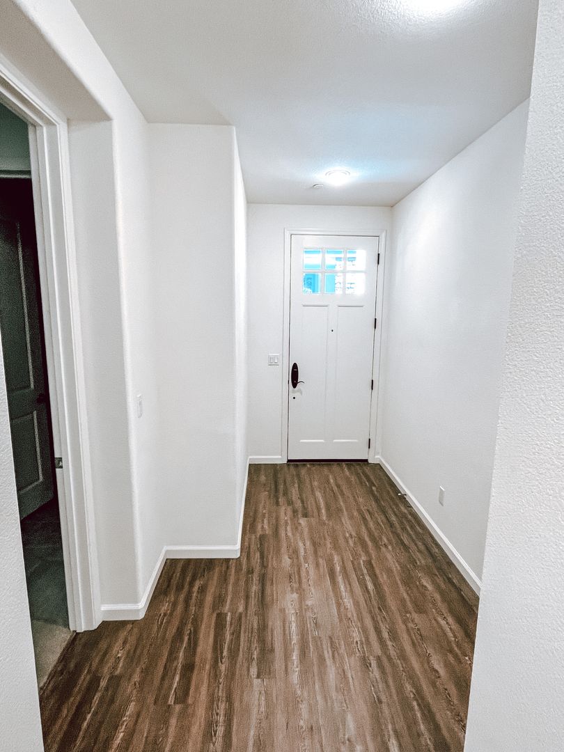 Dublin House: 2297 Central Parkway