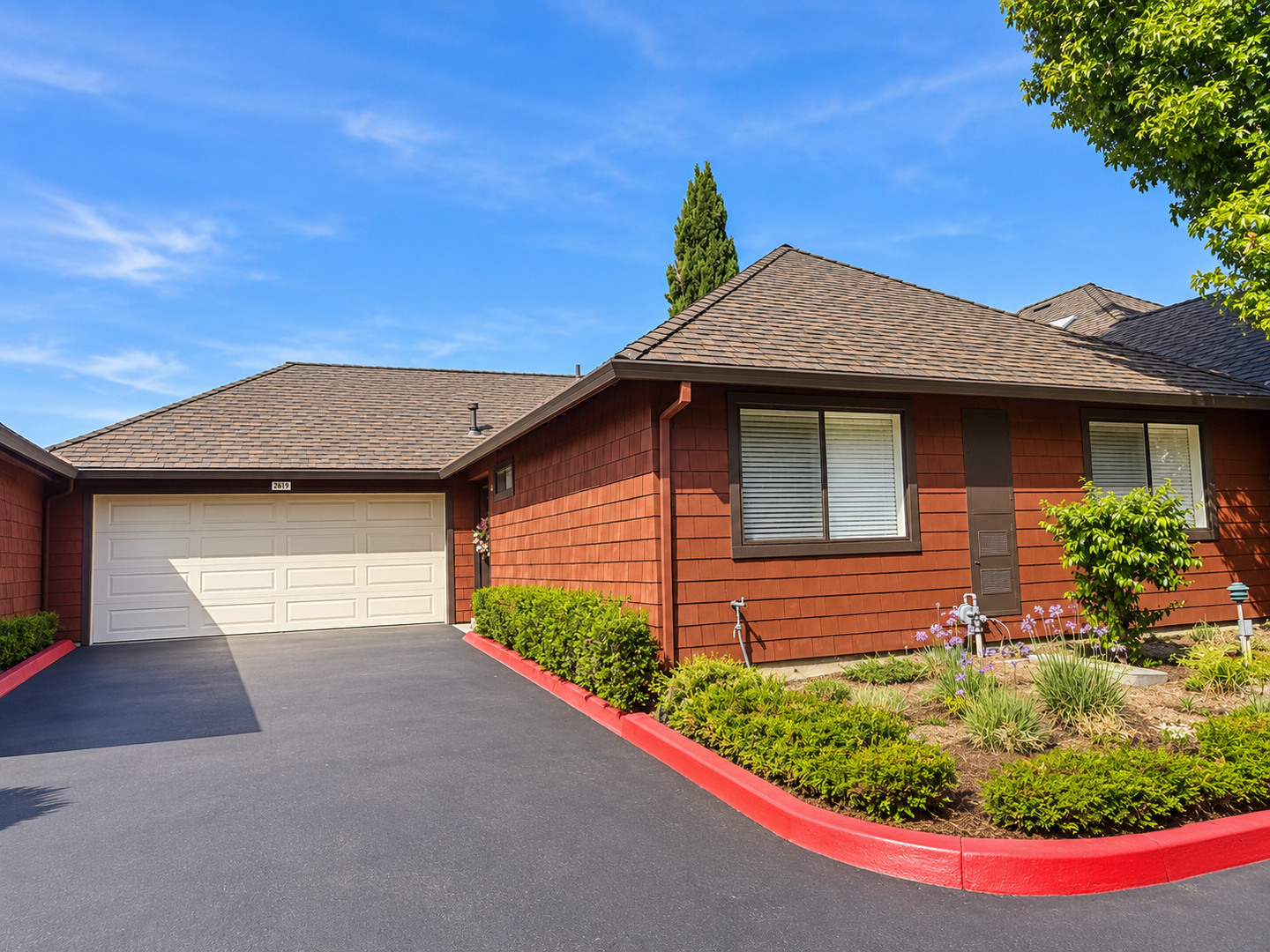 Union City House: 2619 Village Court