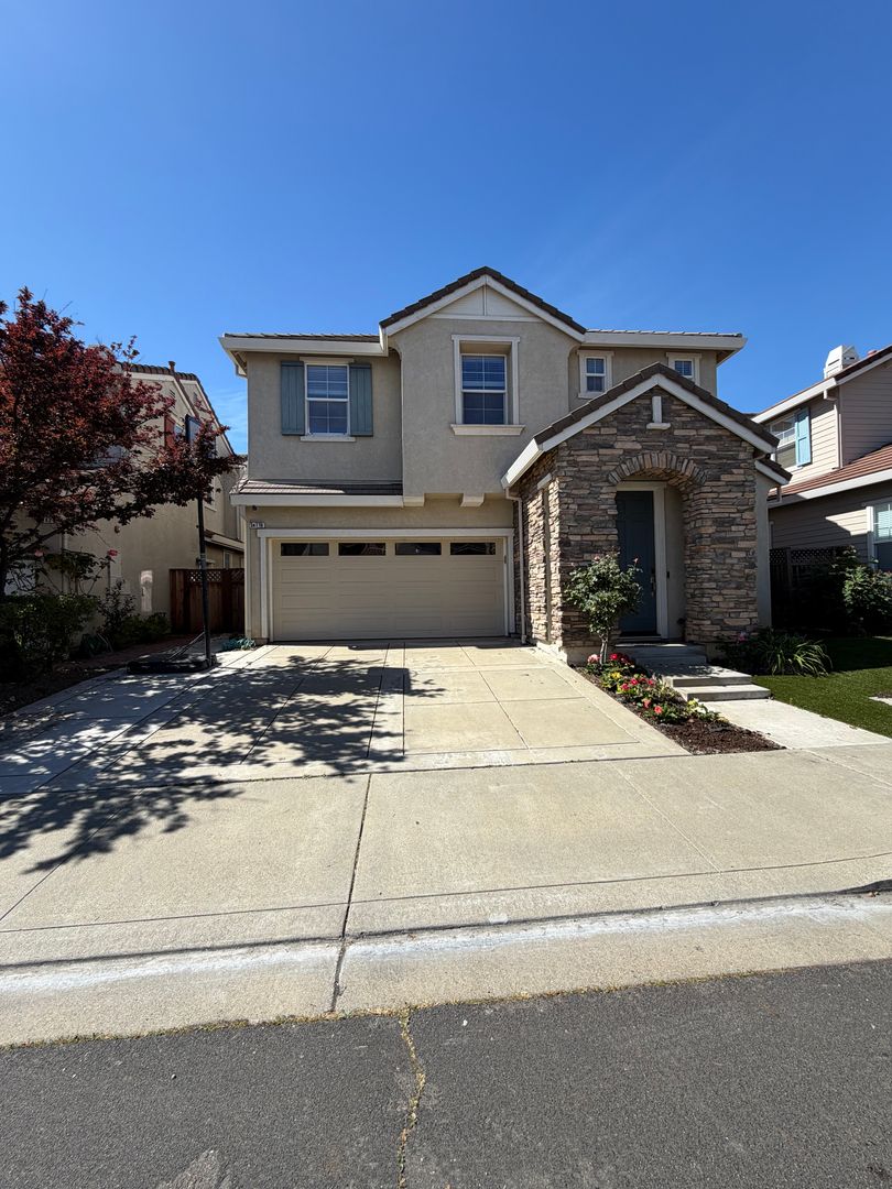 Union City House: 34178 Valle Drive