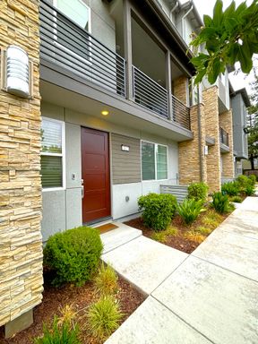 4 Bed 3 Bath Rental at 412 Arc Ct, Hayward, CA – photo 1